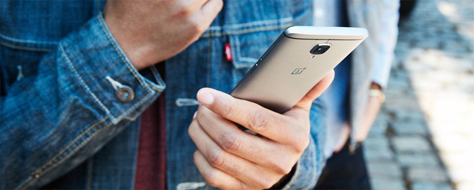 OnePlus 3 minimalist back.